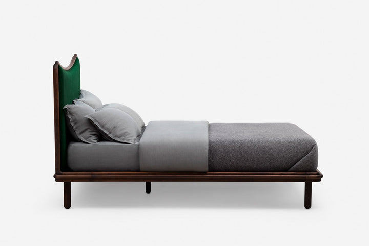 BLACK OILED WALNUT & BYRAM 971