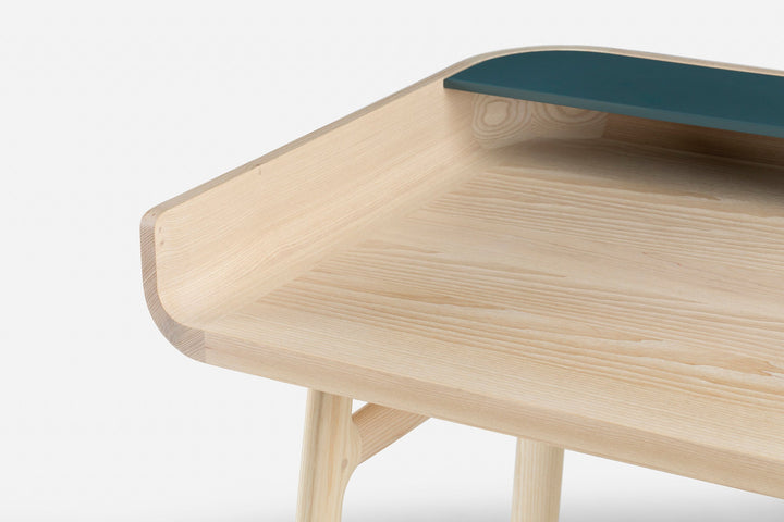 WHITE OILED ASH & BAY GLOSS HDF