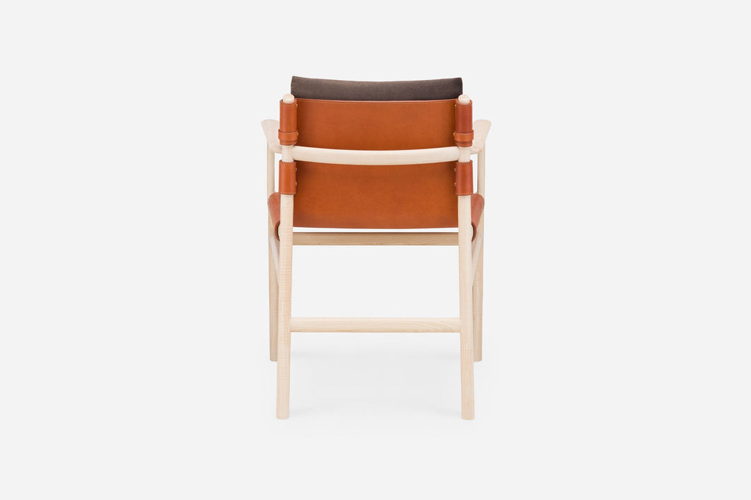 WHITE OILED ASH & DARK TAN LEATHER & BALBOA 29 FABRIC