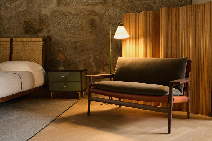 DANISH OILED WALNUT & DARK TAN LEATHER & BYRAM 361 (MODEL: MZ)