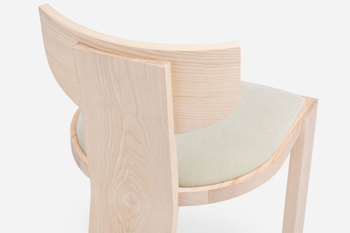 WHITE OILED ASH & BYRAM 0921