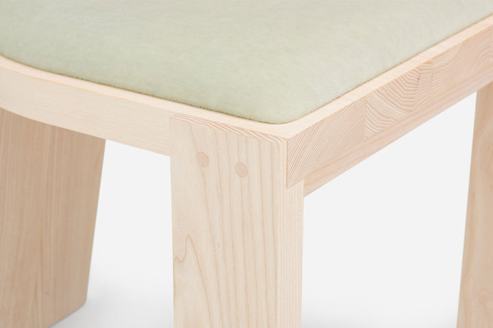 WHITE OILED ASH & BYRAM 0921