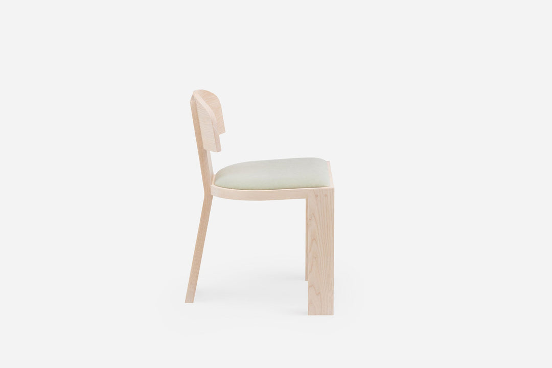 WHITE OILED ASH & BYRAM 0921