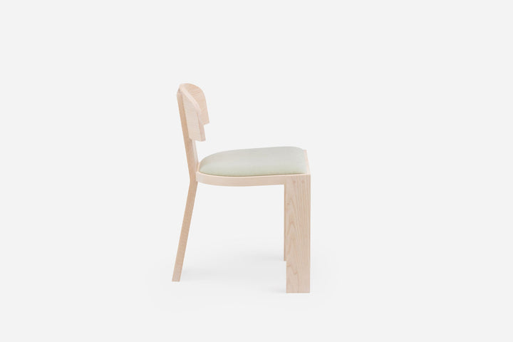 WHITE OILED ASH & BYRAM 0921