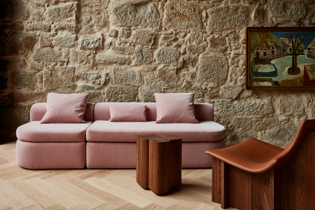 BYRAM 621 (+ ARIES SIDE TABLE & HADAR LOUNGE CHAIR)