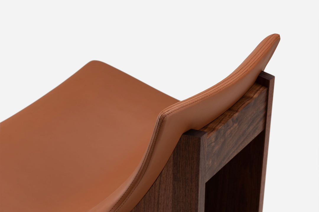 DANISH OILED WALNUT & BROWN NATURAL GRAIN LEATHER