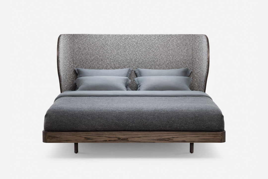 BLACK OILED ASH AND ZERO 004