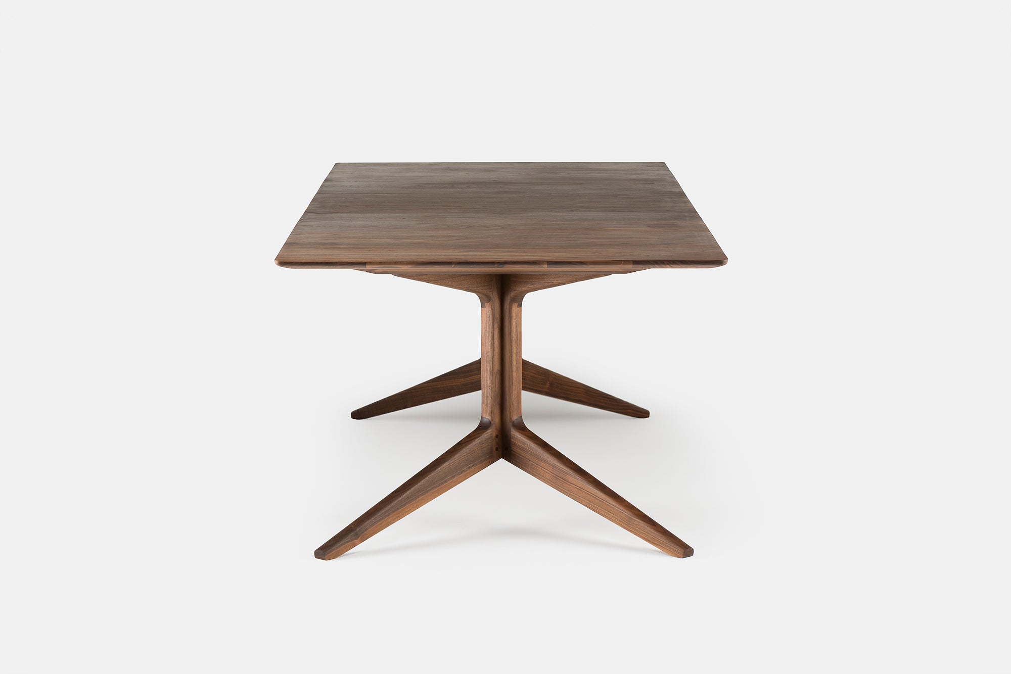 LIGHT EXTENDING TABLE – De La Espada USA