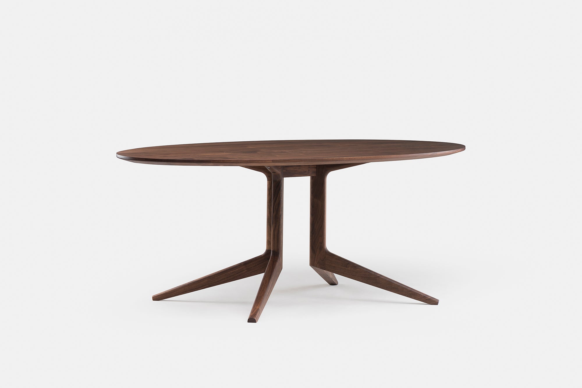 LIGHT OVAL TABLE – De La Espada USA