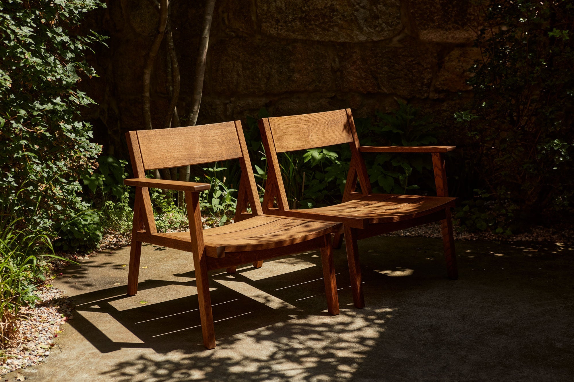 98.6°F OUTDOOR ONE ARMED LOUNGE CHAIR – De La Espada USA