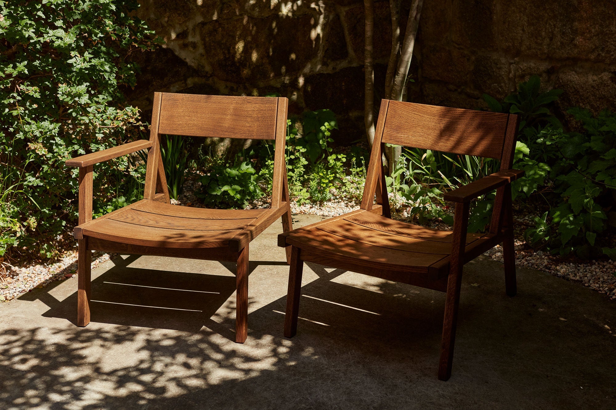 98.6°F OUTDOOR ONE ARMED LOUNGE CHAIR – De La Espada USA