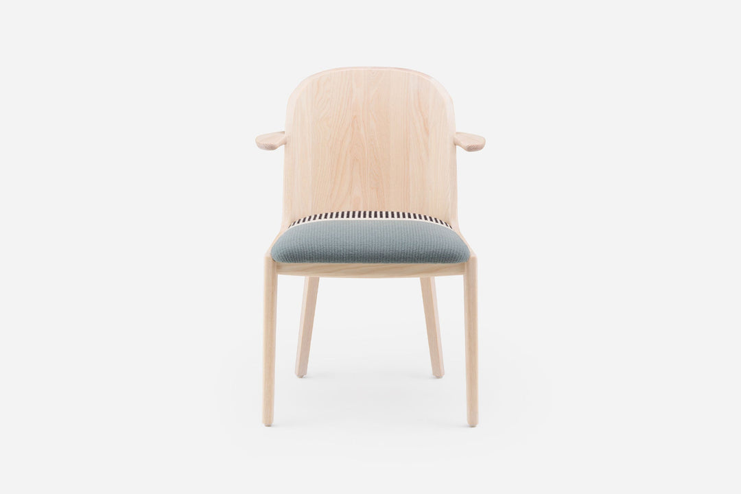 WHITE OILED ASH & MANTA GIL