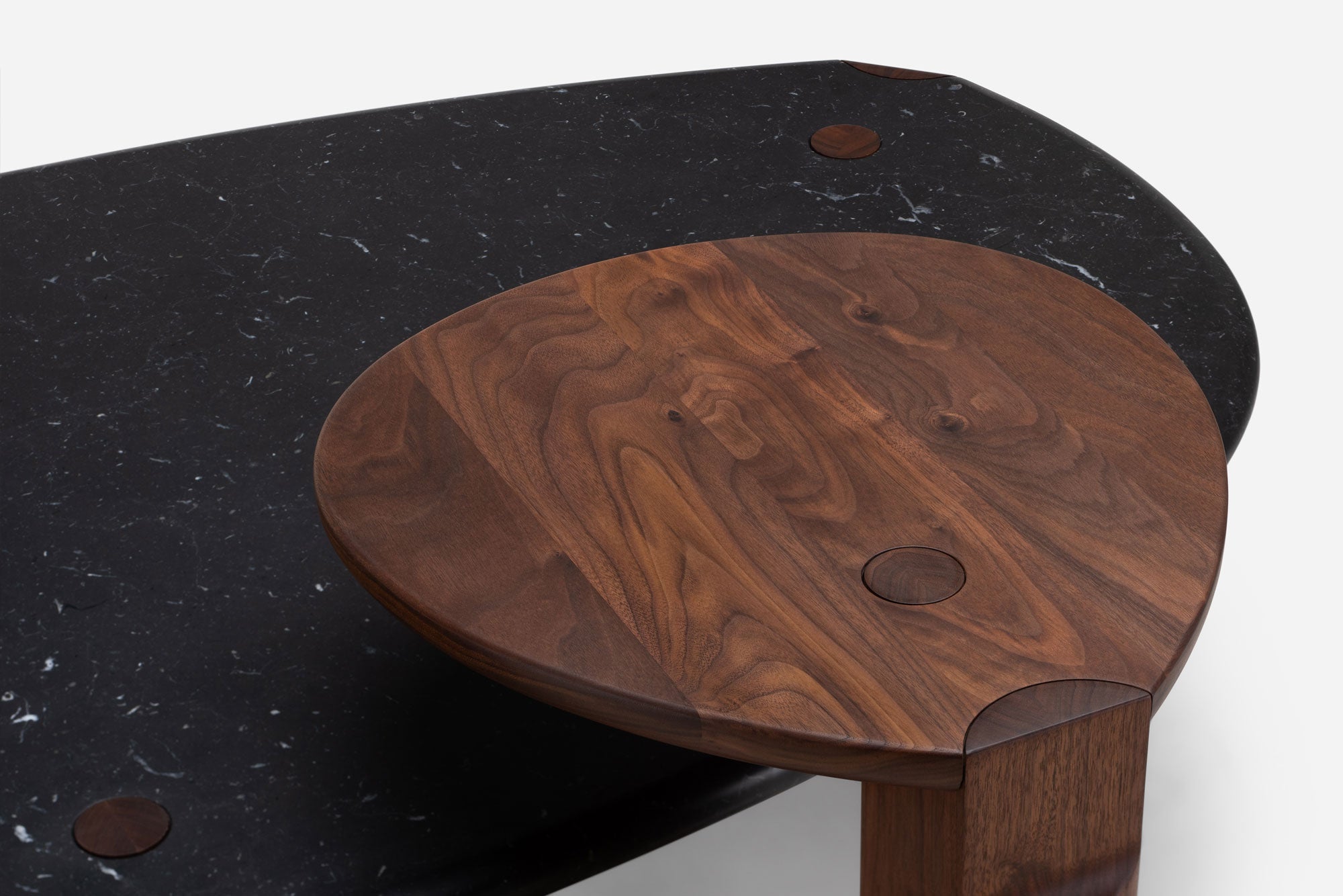 TWENTY-FIVE SIDE TABLE – De La Espada USA