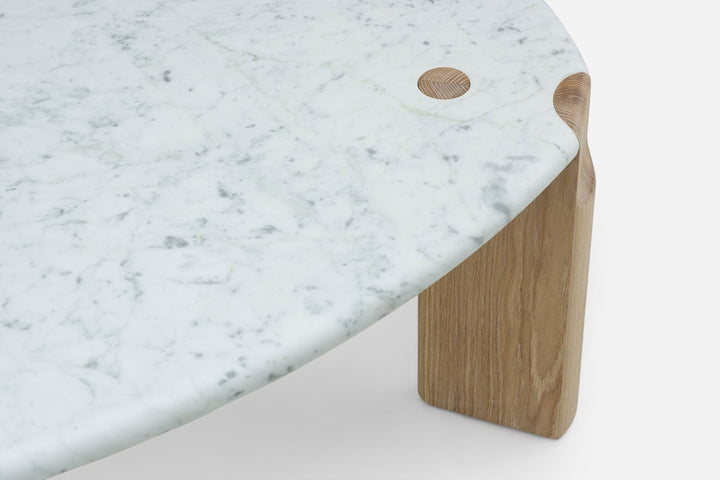 CARRARA MARBLE & WHITE OILED OAK (MODEL: SIM, H 40 CM)