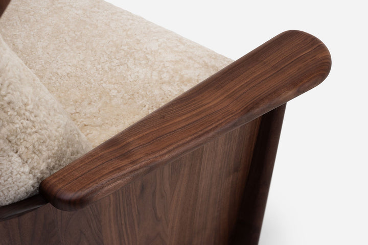 DANISH OILED WALNUT & MOHAWI SHEEPSKIN