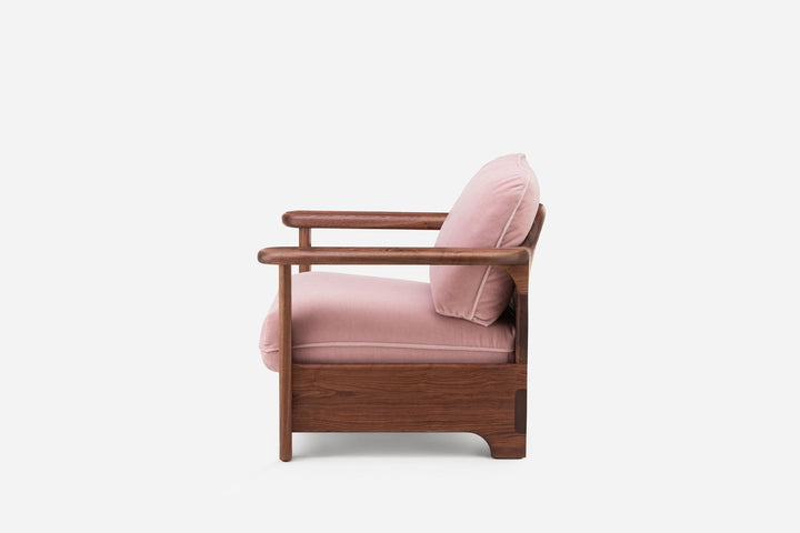 DANISH OILED WALNUT & BYRAM 621