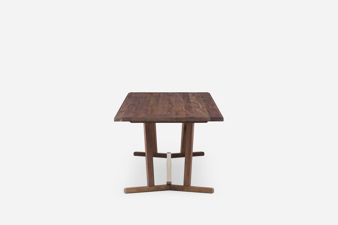 WHITE OILED WALNUT & BRUSHED BRASS