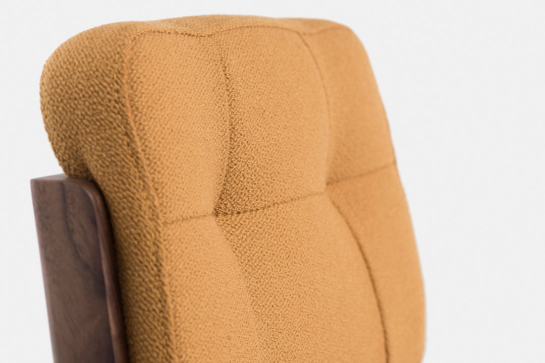 DANISH OILED WALNUT & VIDAR 2 472 (MODEL: P)