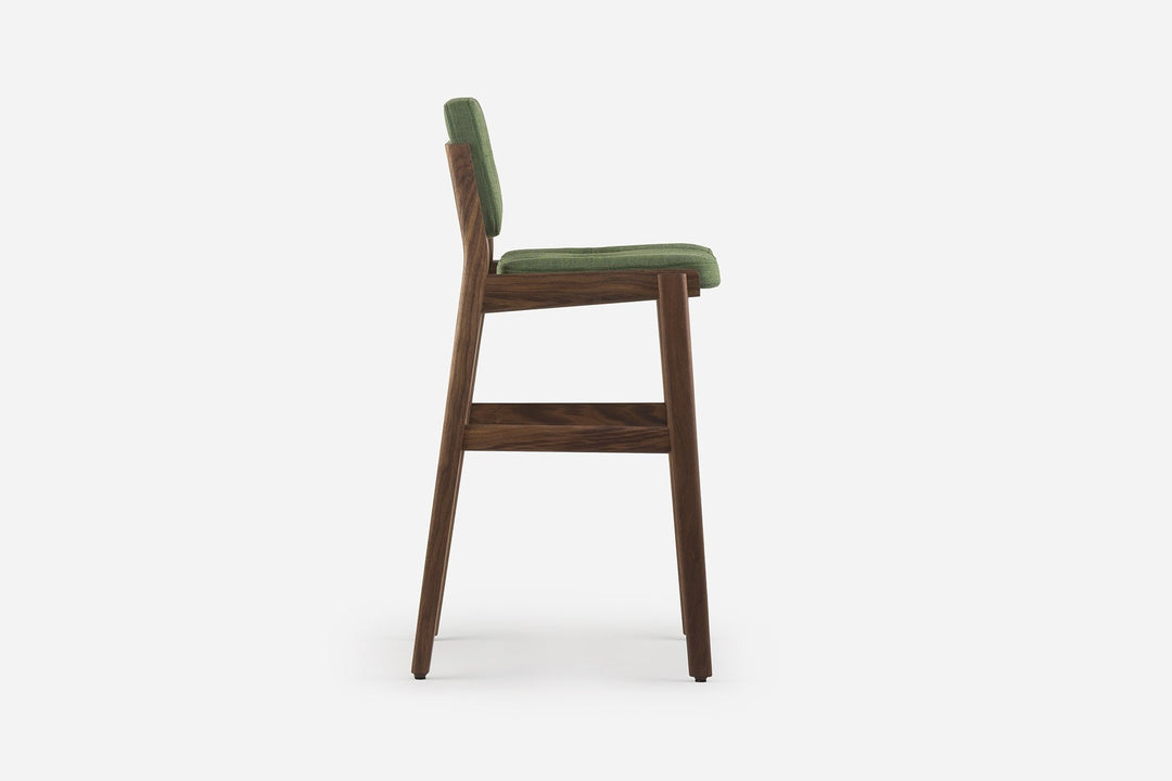 DANISH OILED WALNUT & CANVAS 974 (MODEL: P)