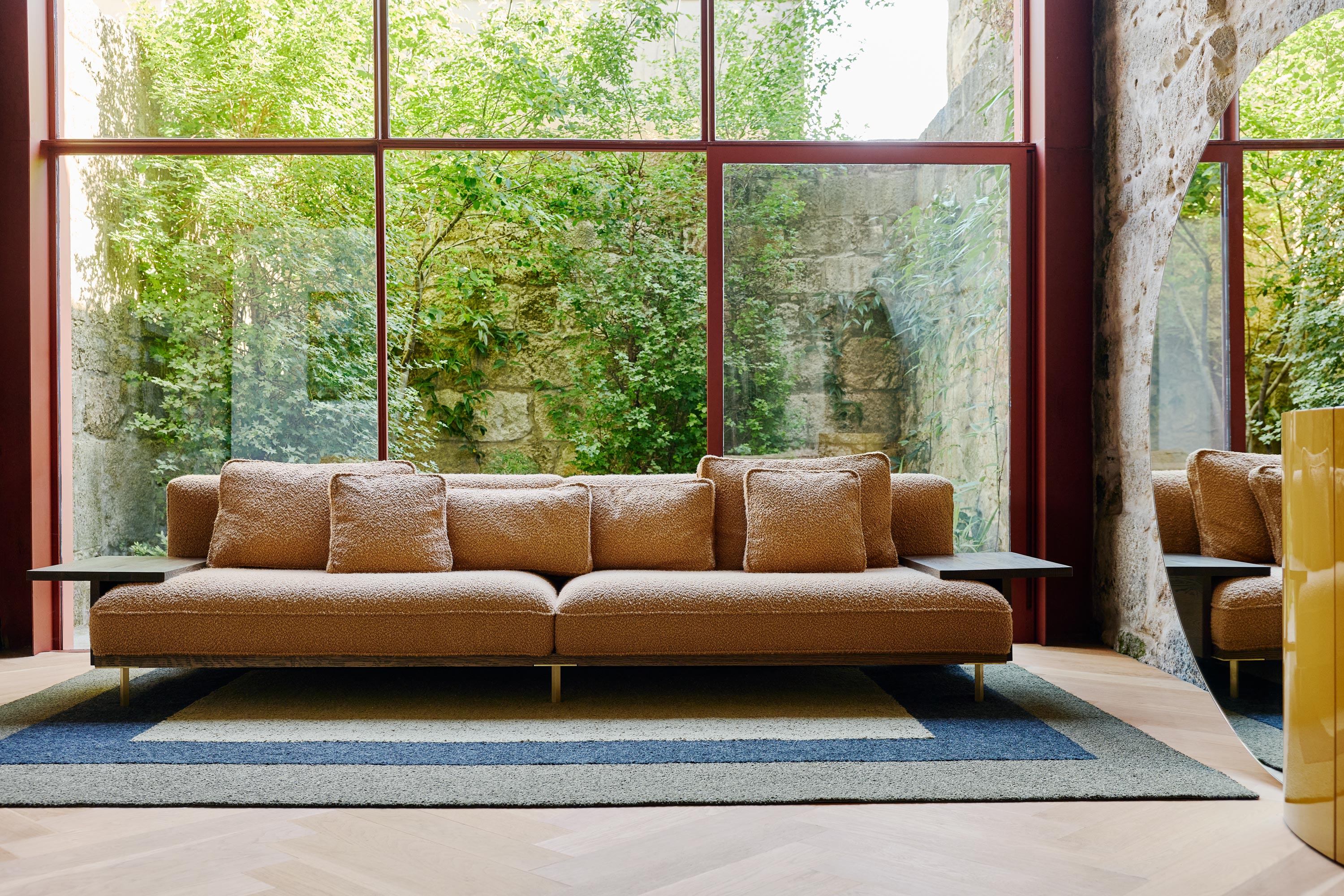 BELLE REEVE SOFA - LONG SOFA WITH TWO FLAT ARMRESTS – De La Espada USA