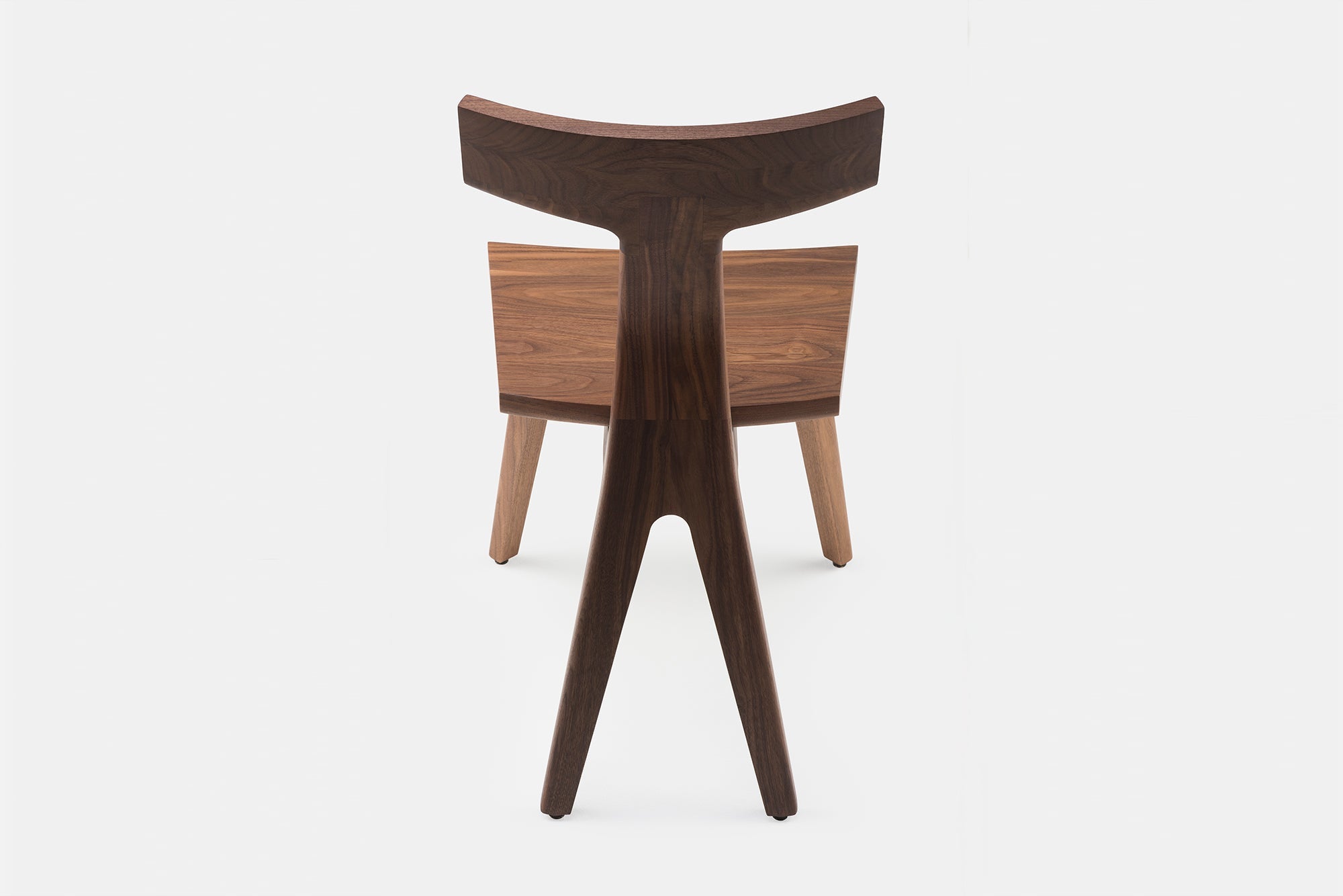 FIN DINING CHAIR – De La Espada USA