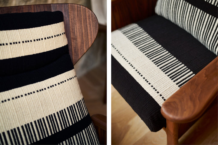 DANISH OILED WALNUT & MANTA LIDO PRETO / CRU