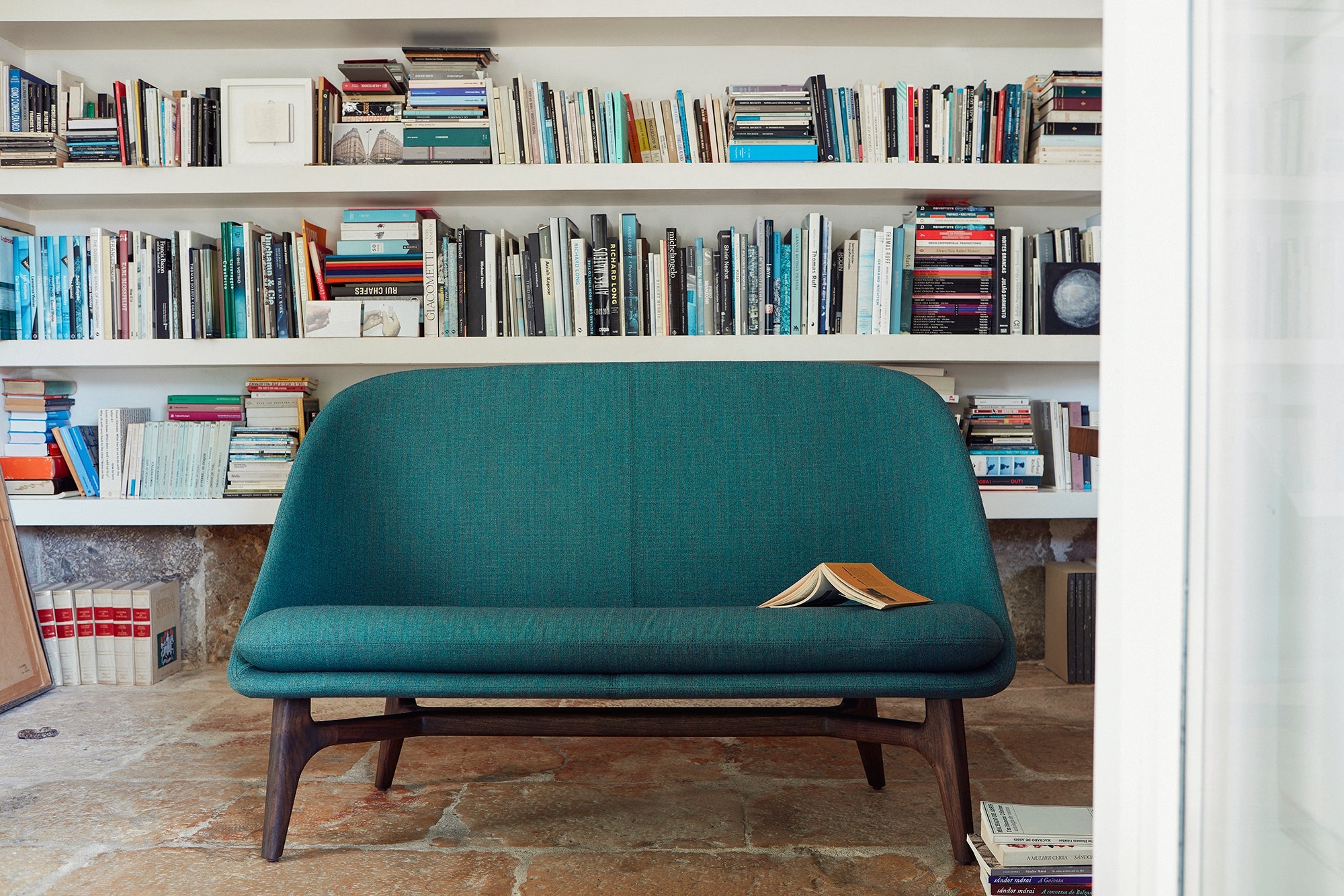 Solo Sofa - Thumbnail 4